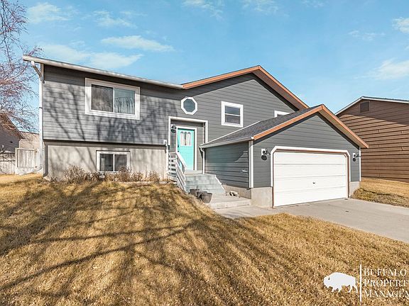 2nd image of 1970 Peggys Ln