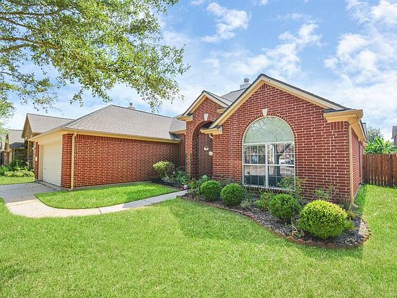 3rd image of 5211 Laura Lee Ln