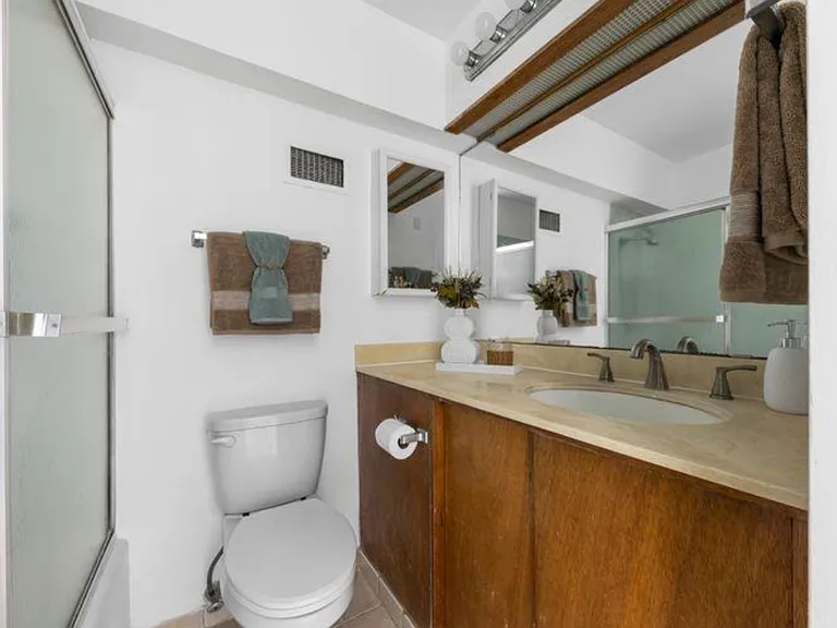 1520 Ward Ave #1001 — Photo 9