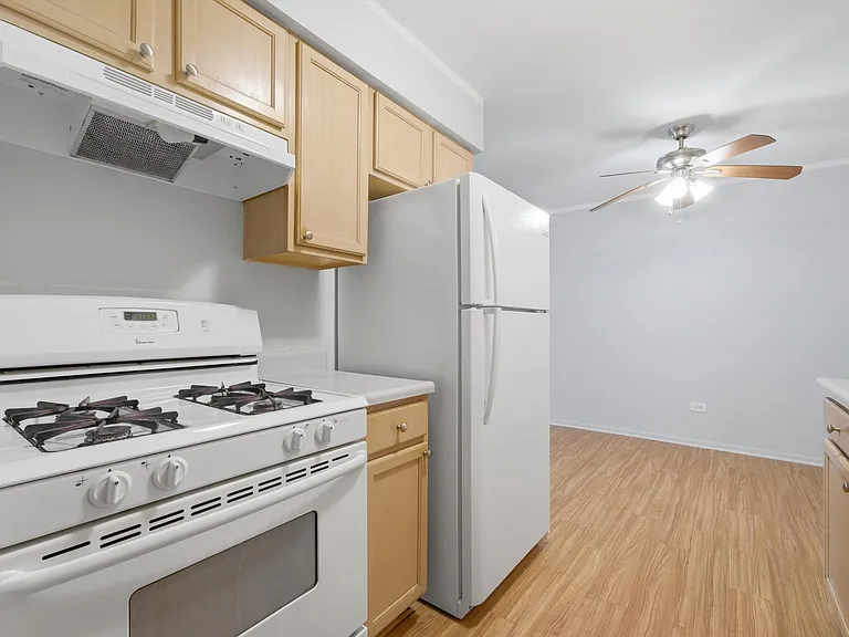 9940 Nottingham Ave #302 — Photo 11