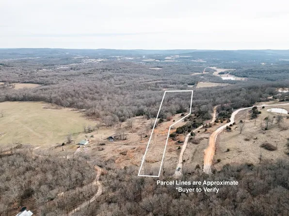 3877 W Kessler Mountain Rd, Fayetteville, AR 72701