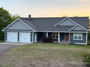 53185 Salo Rd, Hancock, MI 49930