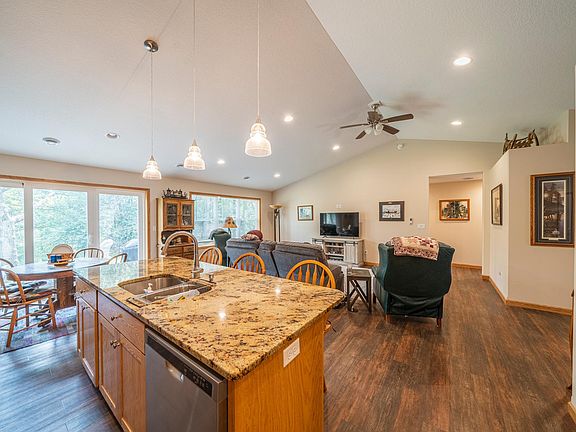 4th image of 24005 Sandy Beach Dr