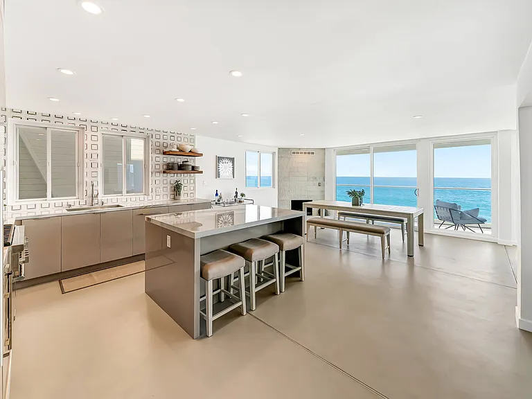 26060 Pacific Coast Hwy #0 — Photo 17