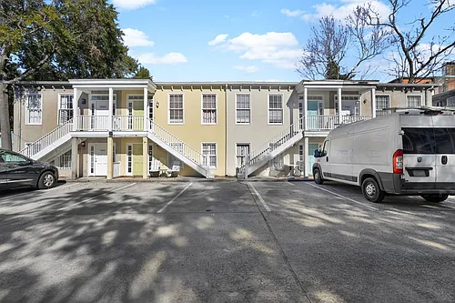 702 Tattnall St Photo 1