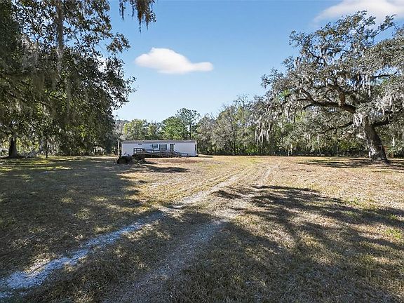 3rd image of 7405 Bonnie Lake Rd