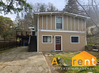 808 Beach St, Ashland, OR 97520