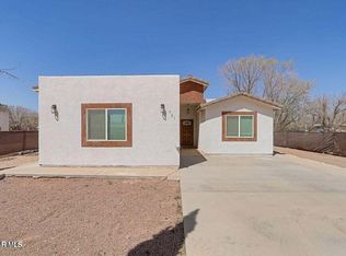 421 Valle Los Nogales Dr, Socorro, TX 79927