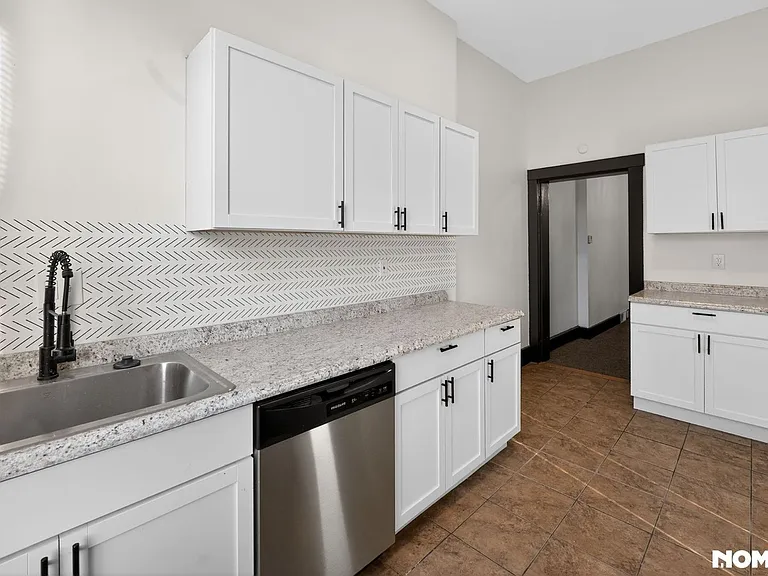 2634 Arsenal St — Photo 5