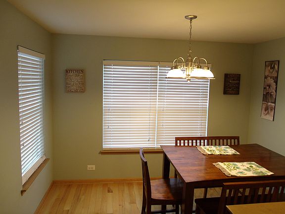 4th image of 1173 Shorewood Ct