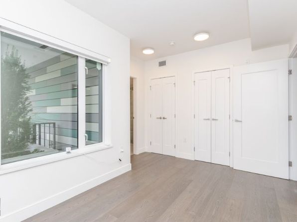 2 bedroom rental in Vancouver — photo 12