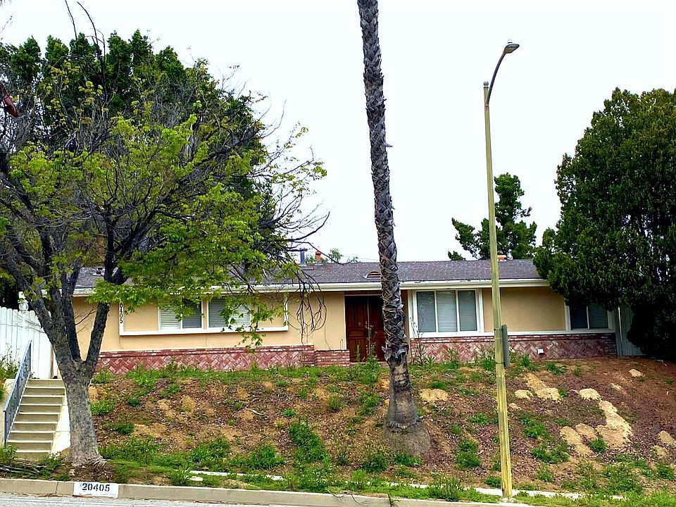 1st image of 20405 Oxnard St