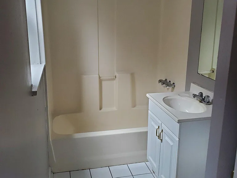 4433 Pershing Ave #304 — Photo 7