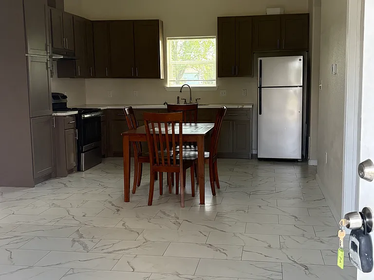 2014 County Road 235 #7A — Photo 3