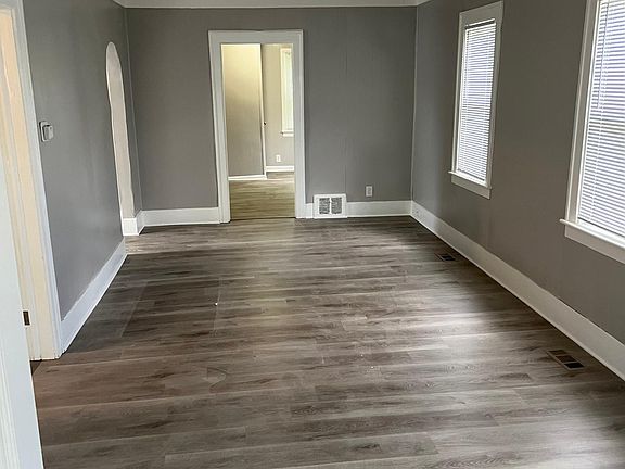 4th image of 805 S Stirling Ave