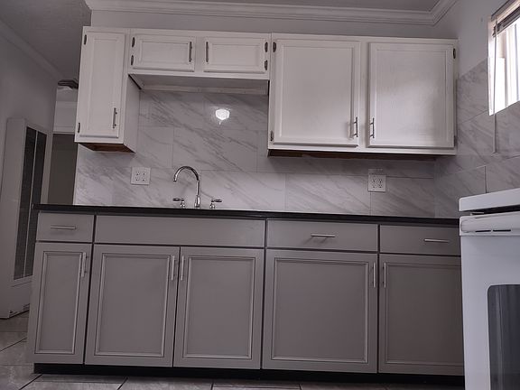 3rd image of 436 Rhode Island St NE #3