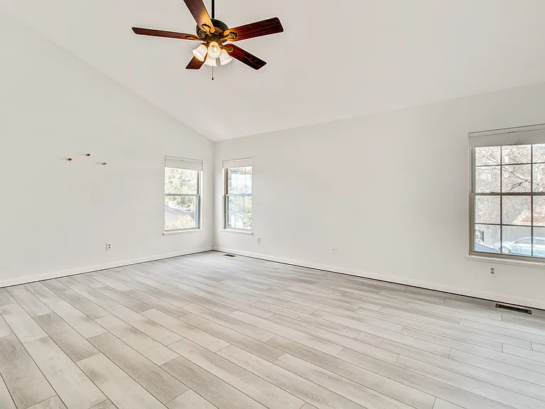 3445 Lynnwood Way — Photo 14