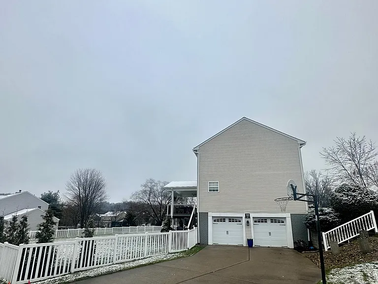 540 Juniper Ct — Photo 31