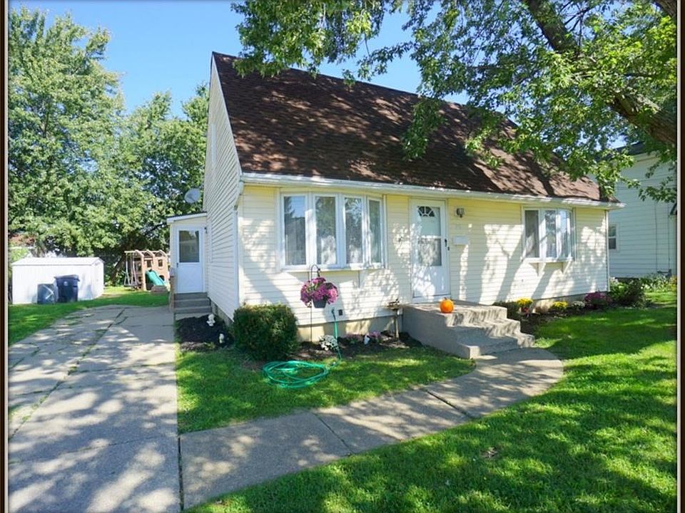 1st image of 70 Smith Dr