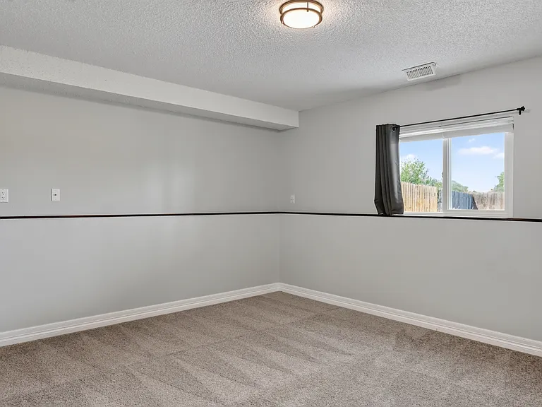 4540 Witches Hollow Ln — Photo 15