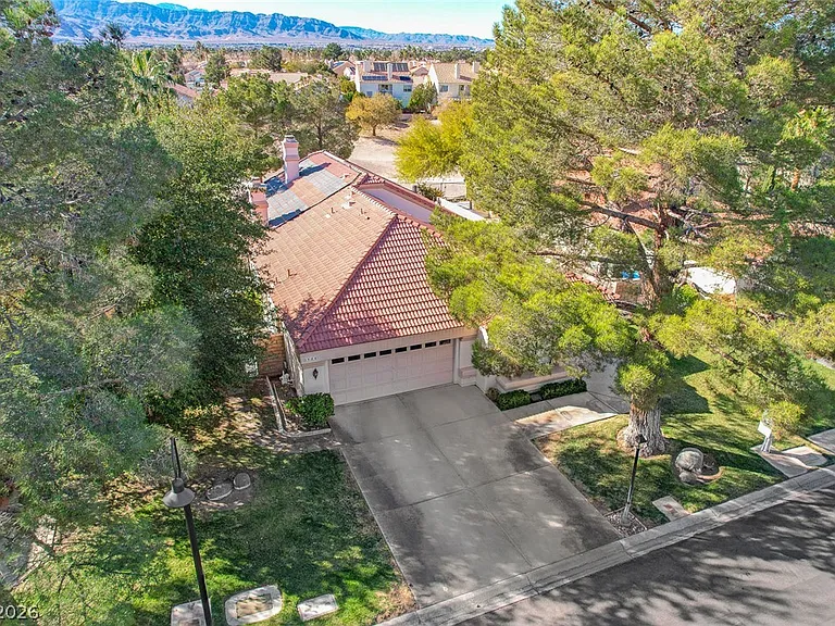 5429 Painted Sunrise Dr — Photo 76