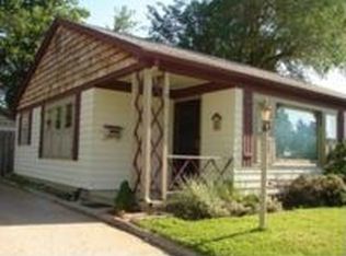 411 Mead St, Newton, KS 67114