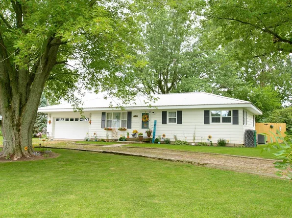 426 S Center St, Bunker Hill, IN 46914