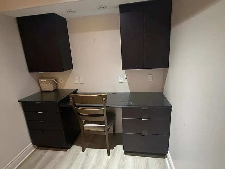 165 Windflower Dr #BASEMENT — Photo 3
