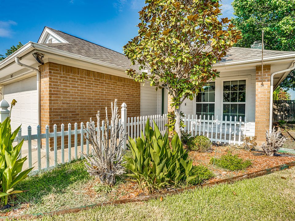 1st image of 1013 N Meadow Cir