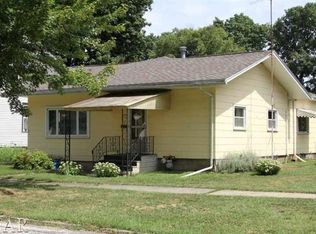 1213 N Roosevelt Ave, Bloomington, IL 61701