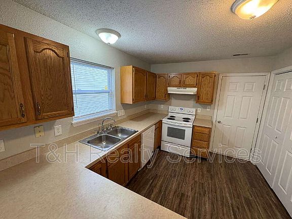 5th image of 10735 Sterling Apple Dr