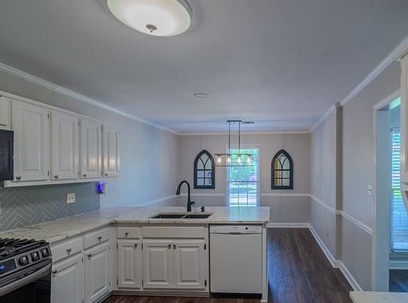 5th image of 2120 Weatherstone Cir SE
