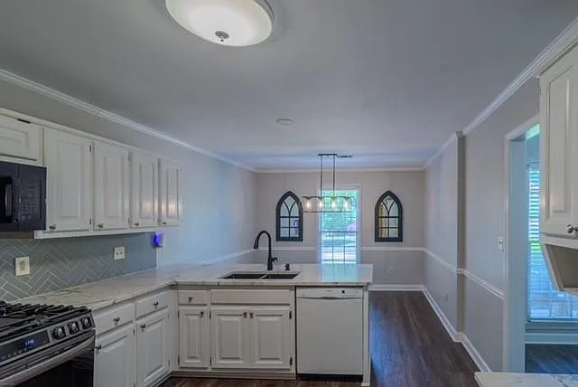 2120 Weatherstone Cir SE — Photo 5