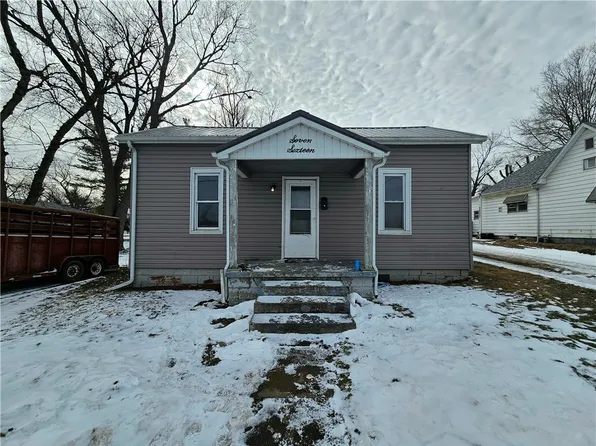 716 Hunt St, Paris, IL 61944
