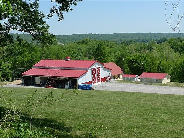 Barn