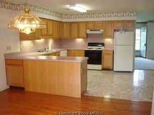 2nd image of 155 Southern Oak Dr
