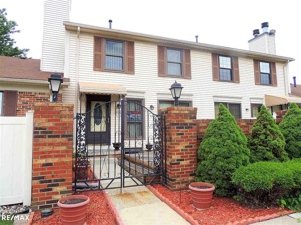 1st image of 38725 Golfview Dr W
