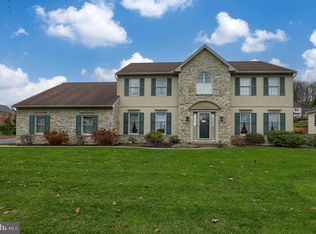 1200 Woodworth Dr, Lancaster, PA 17601