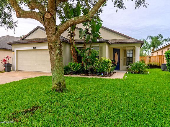 3rd image of 591 Loxley Ct