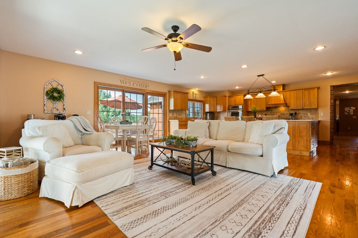 next background image