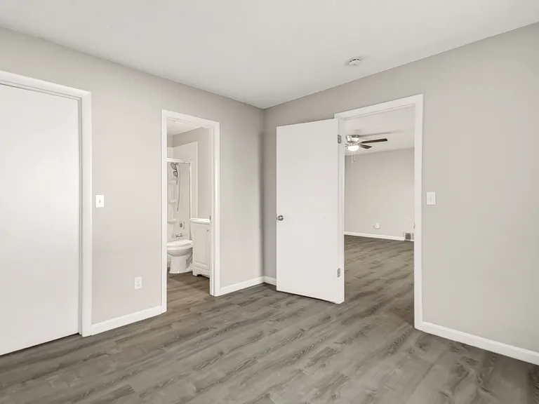 2462 E Willamette Ave — Photo 12