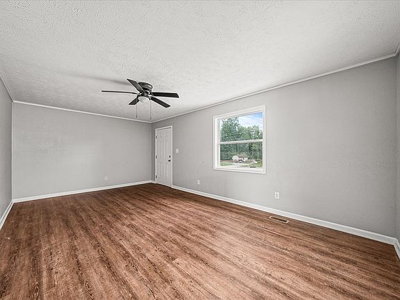 2nd image of 295 Myrtle Ave