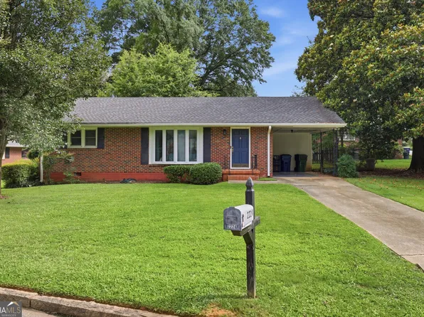 2224 Rando Ln NW, Atlanta, GA 30318