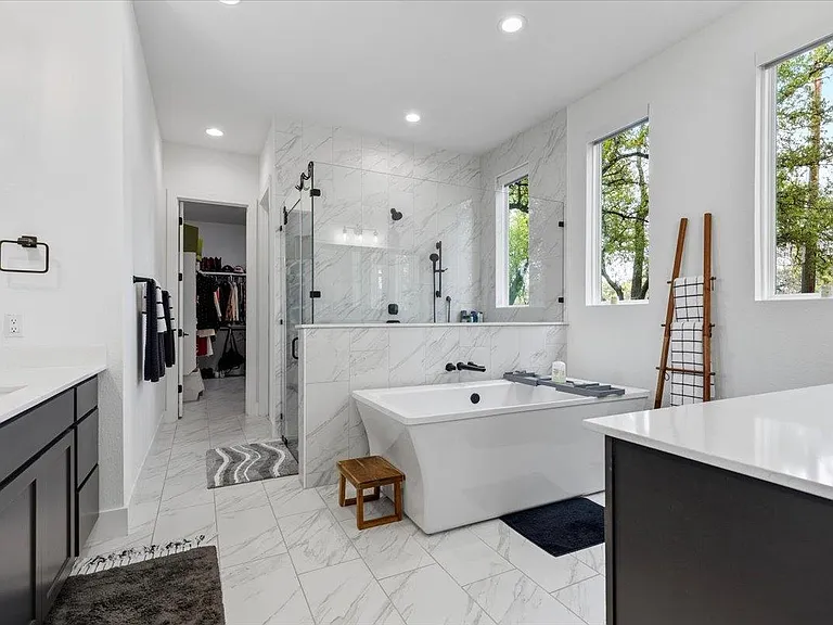 101 Onion Creek Ln — Photo 19
