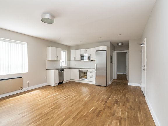 5th image of 83 Isabella St #850230