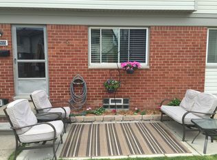 20905 Washington St, Roseville, MI 48066
