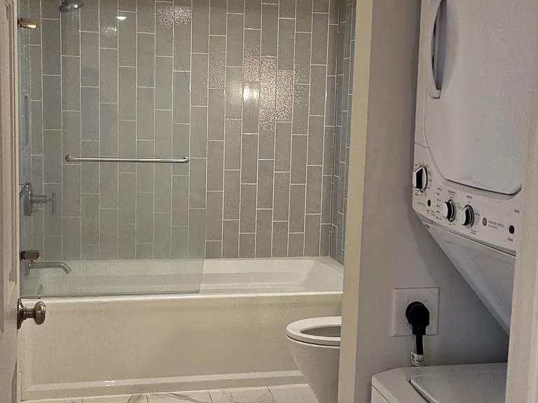 4746 Main St #A — Photo 3