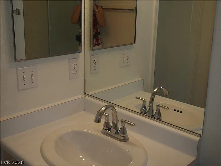 7724 Bauble Ave — Photo 29