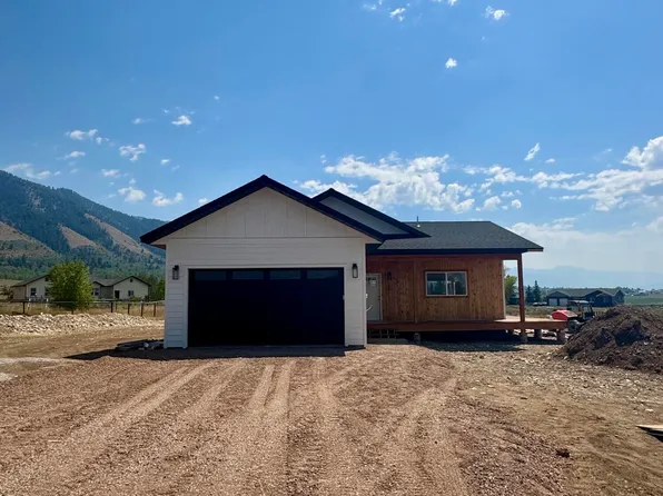 79 Bear Lake Dr, Thayne, WY 83127