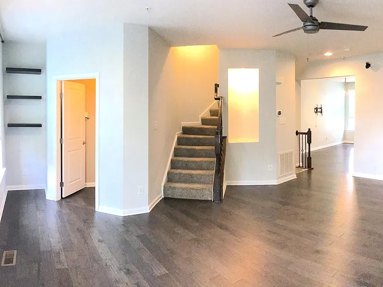 2nd floor living room w/half bath